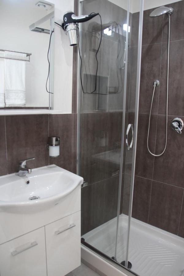 B&B Oplonti Resort Торре-Аннунциата Экстерьер фото